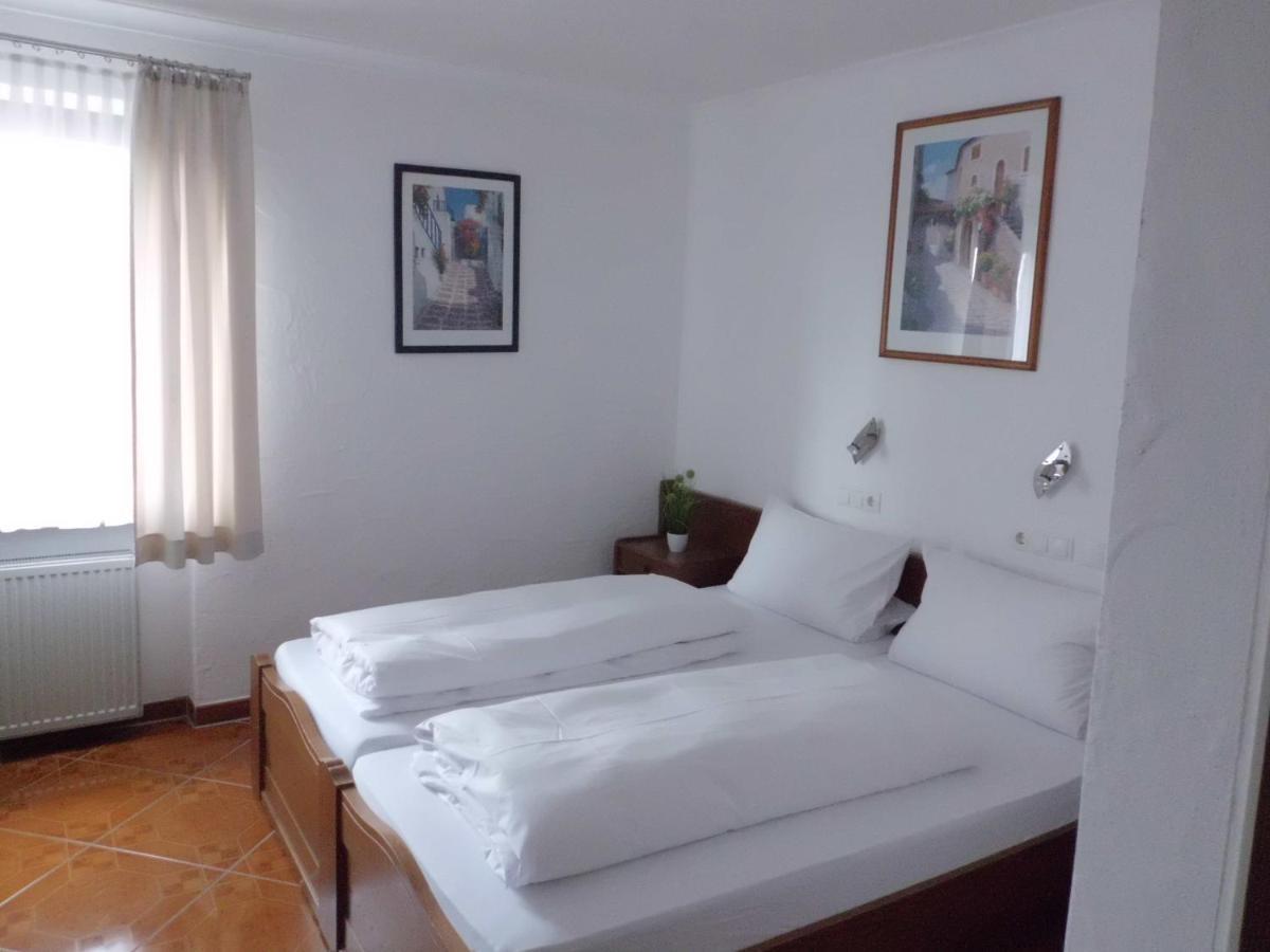 Hotel Restaurant Zur Pfanne Urbar  Kültér fotó