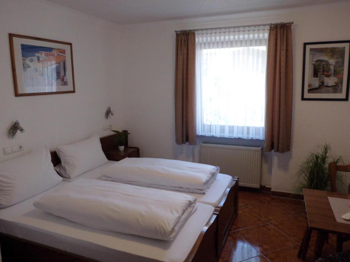 Hotel Restaurant Zur Pfanne Urbar  Kültér fotó